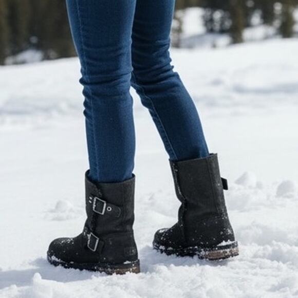 "UGG" Women's Calf Snow Boot SZ NO SIZE (7-7.5) MEASURE OF INSOLE Side Zip - Picture 1 of 14